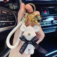Dessin animé ours porte-clés pendentifs mignon ours violents porte-clés de voiture cordes suspendues en gros pour femmes sacs accessoires jouets en peluche