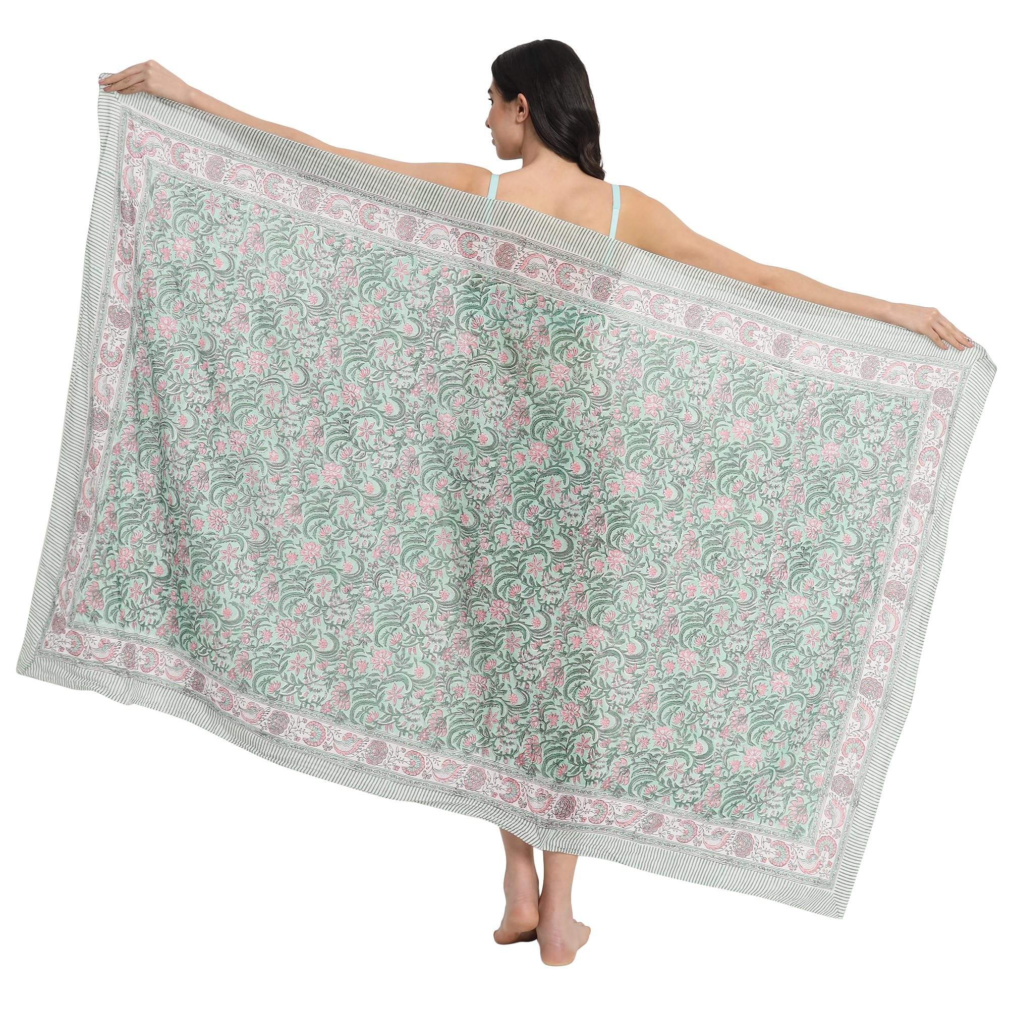 นีปจันท์ กรีน และ ซอง ชมพู