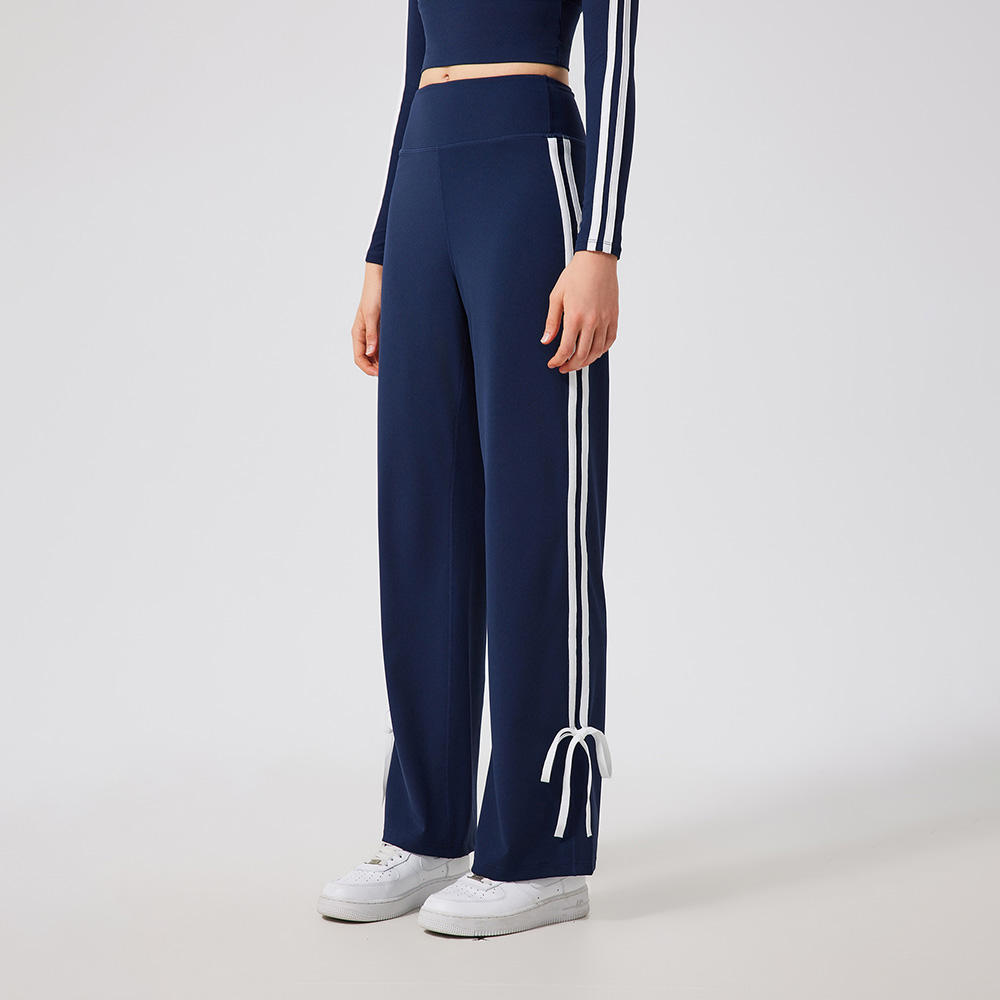 สีน้ำเงิน