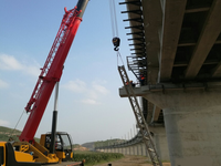 Grue mobile compacte 16 tonnes STC160E la plus vendue, largement utilisée avec flèche auxiliaire, prête à être expédiée