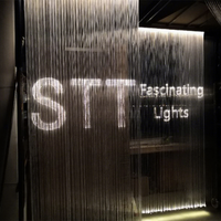 Lumières de rideau en fibre optique LED personnalisées de haute qualité pour restaurant, contrôlables par application, effet cascade