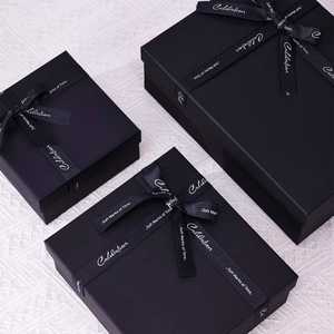 Caja de Regalo Rectangular de Cartón con Tapa Dorada Bronceada Mate, Diseño Cielo y Tierra, con Lazo para Empaque de Cumpleaños - Product Image 4