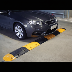 Nouvelle arrivée produit de 2025 bosse de vitesse de route en caoutchouc à sens unique à haute intensité du marché mondial au meilleur prix - Product Image 1