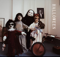 Articles de décoration électriques et mécaniques pour Halloween : Cheval à bascule fantôme, Maison hantée, Figurines sensorielles pour chambre secrète