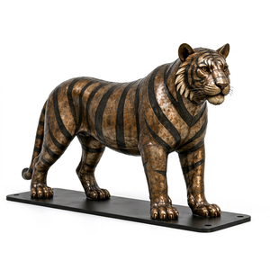 Sculpture de tigre en métal de grande taille, faite à la main, statue d'animal moderne pour l'extérieur, décoration de luxe pour hôtel, jardin, cour, laiton, Noël, HansArt - Product Image 1