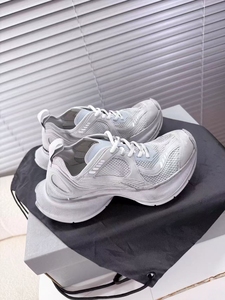 Chaussures de sport respirantes d'été avec empeigne en mesh, semelle épaisse, confortables et décontractées, adaptées aux hommes et aux femmes - Product Image 5