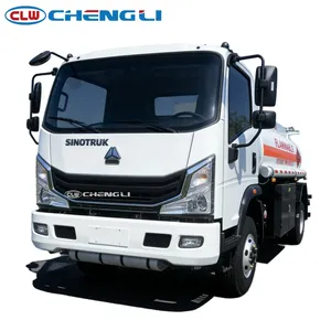 Camion-citerne Sinotruk Howo 4x2 avec double réservoir de 2000L+2000L pour le transport de carburant essence et diesel, mobile, à vendre - Product Image 2