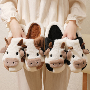 <span class=keywords><strong>Chaussons</strong></span> pour femmes et hommes, imprimés vache mignons, en peluche douce et moelleuse, avec semelle en PVC, chauds pour l'hiver, pour la famille, à porter à l'intérieur - Product Image 2