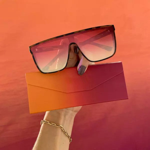 Óculos de sol feminino retrô, óculos de sol UV400 vintage grande e quadrado para mulheres, óculos de sol retrô de grande venda, ideal para mulheres, 2024