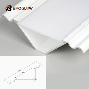 Oferta Especial Personalizada 45 °   Perfil de Aluminio en V para Esquinas, Perfil LED para Techo y Pared, Luz LED de Esquina con Haz Oblicuo - Product Image 1