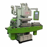 Machine de moulage par injection verticale standard de type C avec petite planche coulissante pour la production de petites séries, compatible PVC/ABS/PP