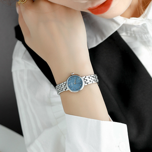 นาฬิกาข้อมือผู้หญิง ดีไซน์หรูหราสไตล์ฝรั่งเศส ขนาดเล็ก สายบาง กันน้ำ - Product Image 5