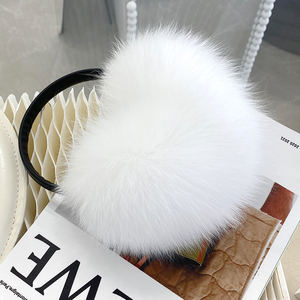 नए सर्दियों के गर्म फर कान मफ शुद्ध रंग कान मफल असली लोमड़ी फर अर्मफ - Product Image 2