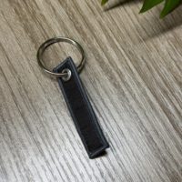 Gantungan kunci & cincin kunci Carabiner promosi mobil Tag penerbangan kreatif gantungan kunci anyaman dua sisi kustom pabrik