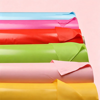 Rouleau de film PVC transparent brillant pour imperméable, rouleau de feuille PVC semi-finie mate, tissu de lamination pour vêtements et imperméables
