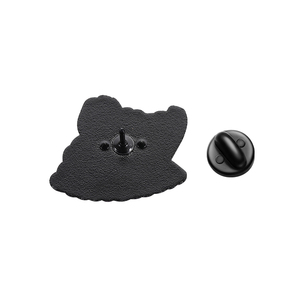 I Enjoy Danger esmalte Pin Animal de dibujos animados sosteniendo daga broche mochila solapa insignia joyería regalo para amigos - Product Image 5