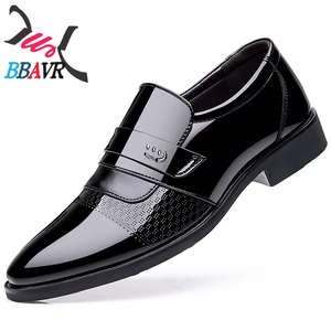 Zapatos de Vestir de Cuero Patentado para Hombre BBAVR, con Hebilla y Punta en Pico, Color Sólido, para Oficina, Carrera Profesional y Uso Formal - Product Image 5