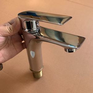 Grifos de lavabo de un solo orificio para baño, mezclador de agua, lavabo - Product Image 5