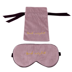 <span class=keywords><strong>Masque</strong></span> <span class=keywords><strong>de</strong></span> sommeil en velours et soie <span class=keywords><strong>de</strong></span> luxe personnalisé avec logo, <span class=keywords><strong>masque</strong></span> <span class=keywords><strong>pour</strong></span> <span class=keywords><strong>les</strong></span> <span class=keywords><strong>yeux</strong></span> avec pochette, <span class=keywords><strong>masque</strong></span> oculaire en soie réglable – Vente en gros - Product Image 2