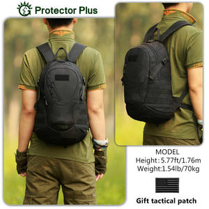 Mochila de Motocicleta de Cuero Innovadora de 45L, Lista para Viajar, con Pantalla LED Integrada y Múltiples Bolsillos (Muestra Gratuita) - Product Image 3