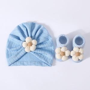 Ensemble bébé nouveau-né Kaiyue 100% coton, bonnets et chaussons élastiques pour tout-petits, service OEM disponible - Product Image 4