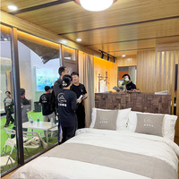Tente de luxe de style villa de 25 m² avec salle de bain, Glamping de luxe pour une retraite de vacances