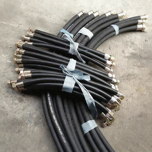 Tuyau de carburant en caoutchouc tissé lisse noir <span class=keywords><strong>8mm</strong></span> 10mm personnalisé en gros, tuyau d'<span class=keywords><strong>essence</strong></span>, tuyau de carburant résistant à l'huile - Product Image 5