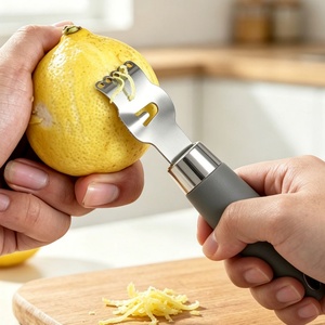 Râpe à citron et à fromage en acier inoxydable 304 robuste avec poignée ergonomique, outil de cuisine professionnel pour agrumes et gingembre - Product Image 3
