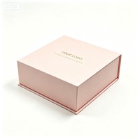 Boîte en papier personnalisée recyclable de haute qualité avec fermeture magnétique rose pour vêtements, chapeaux, jupes, pantalons, chemises, sous-vêtements, chaussettes