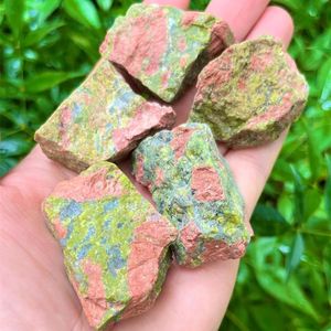 Vente en gros de pierres vertes naturelles de haute qualité, parfaites pour la collection à domicile, cadeau pour la Saint-Valentin - Product Image 4