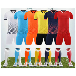 Seragam Sepak Bola Kustom Grosir Pabrik, Jersey Latihan dan Pertandingan Lengan Pendek yang Bernapas - Product Image 1