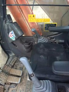 Excavatrice Hitachi Zaxis 200 d'occasion de fabrication japonaise Vente d'un moteur et d'une pompe à noyau d'origine Hitachi ZX200 bon marché du Japon - Product Image 6