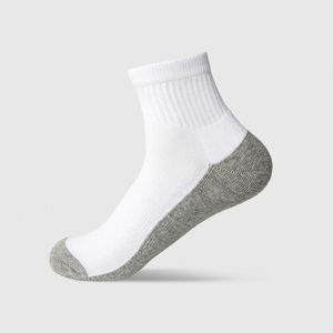 Hot Selling High Quality Cotton Men's Sports <b>Socks</b> Custom Logo Crew Knitted Breathable Shock Absorption for Autumn - Product Image 3