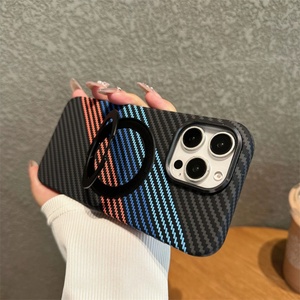 Funda Magnética de Lujo con Carga Inalámbrica para iPhone 17 16 15, Funda de Fibra de Carbono con Soporte para iPhone 16 Pro Max - Product Image 6