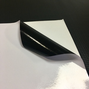 Rollo de vinilo de PVC negro mate Glory 130g-<span class=keywords><strong>Sustrato</strong></span> de impresión de póster autoadhesivo | Costo competitivo al por mayor - Product Image 1