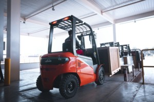 Carretilla elevadora <span class=keywords><strong>Linde</strong></span>, carretilla elevadora eléctrica, repuestos de carretilla elevadora <span class=keywords><strong>Linde</strong></span>, carretilla elevadora con batería de iones de litio de 2,5 y 3,0 toneladas. - Product Image 6