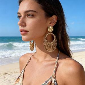 Pendientes de Aro Chapados en Oro Vintage, Diseño Geométrico, Joyería para Mujer, Acabado 22k - Product Image 3