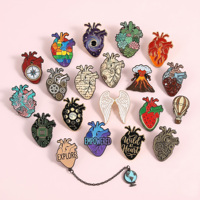 Broches de revers personnalisées créatives en métal émaillé souple, modèle pilule médicale, mini pilule d'amour, vente en gros