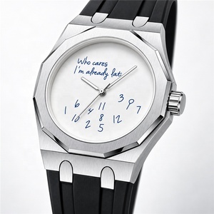Chi Se Ne Frega, Sono Già in Ritardo - Orologio da Uomo Alla Moda e Semplice con Numeri Arabi, al Quarzo, in Silicone, Resistente all'Acqua 30M, Stile Sportivo in Lega - Product Image 2