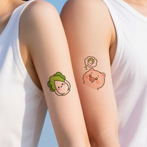 Colorido <span class=keywords><strong>tatuajes</strong></span> temporales pegatina lindo <span class=keywords><strong>cerdo</strong></span> y encantador Napa repollo lindo pareja de dibujos animados tatuaje impermeable para cara brazo pierna - Product Image 3
