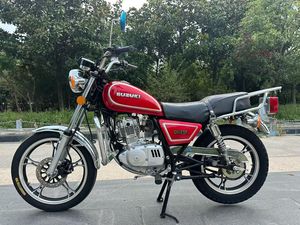 <span class=keywords><strong>Moto</strong></span> Classique Rétro Suzuki GN125 <span class=keywords><strong>125</strong></span>, 100-200CC, Monocylindre, Puissance Robuste, Construction Durable, Conduite Fluide, >80km/h, Fabriquée en Chine - Product Image 6