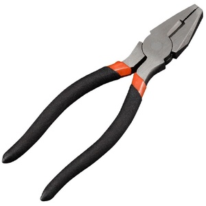 Vente en gros par le fabricant : Outils <span class=keywords><strong>à</strong></span> main de style européen, pinces coupantes <span class=keywords><strong>à</strong></span> fil, pinces <span class=keywords><strong>à</strong></span> bec <span class=keywords><strong>plat</strong></span> forgées multi-spécifications avec une longueur de mâchoire de 70 mm - Product Image 1