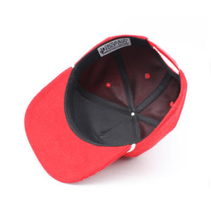 Sombrero Snapback de pana de 5 paneles rojo Sombrero Snapback de cuerda de ala plana con etiqueta privada personalizada en el interior - Product Image 2