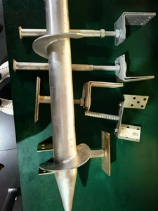 Ancres de <span class=keywords><strong>pied</strong></span> de clôture en forme de U Béton d'<span class=keywords><strong>ancrage</strong></span> de <span class=keywords><strong>poteau</strong></span> galvanisé robuste dans le sol - Product Image 5