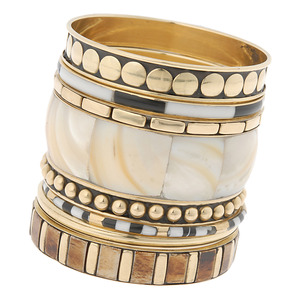 Ensemble de bracelets empilables vintage en laiton plaqué or, élégants et uniques, avec incrustations de résine et coquillages géométriques, bijoux tribaux pour femmes - Product Image 1