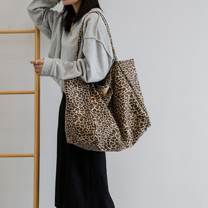 Venta al por mayor de gran capacidad de las mujeres de la moda de <span class=keywords><strong>leopardo</strong></span> bolsos de hombro Casual Weekender Shopping Bag Canvas Tote Bag - Product Image 4