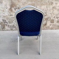 Chaise de banquet durable en métal argenté avec cadre veiné et tissu noir pour mariage, fête, hôtel, cuisine, salle à manger - Vente en gros
