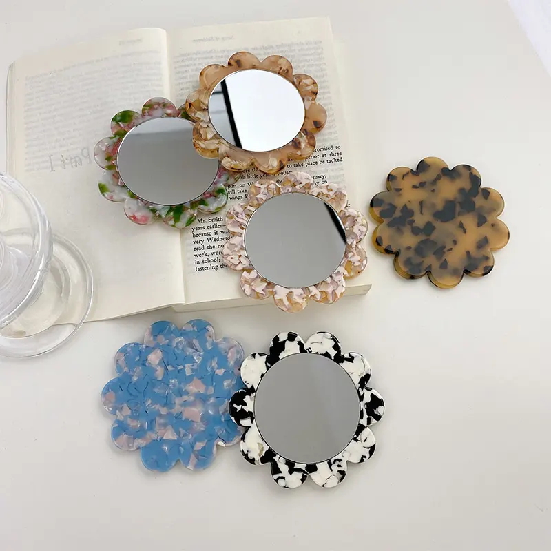 2022 New Product Customised Mirrors Pocket Beauty Mirror Cellulose Acetate Flower Shape Portable Makeup Mirror Cute Gir