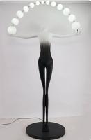 Lampe sur pied H63in en fibre de verre, sculpture artistique humanoïde, décoration Déesse Dansante, de luxe pour salon, lampe standard