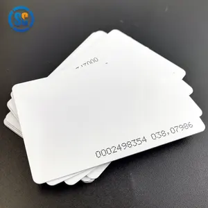 Identificación de bajo costo empleado en blanco plástico 125Khz tarjeta en blanco tamaño estándar tarjeta RFID personalizada